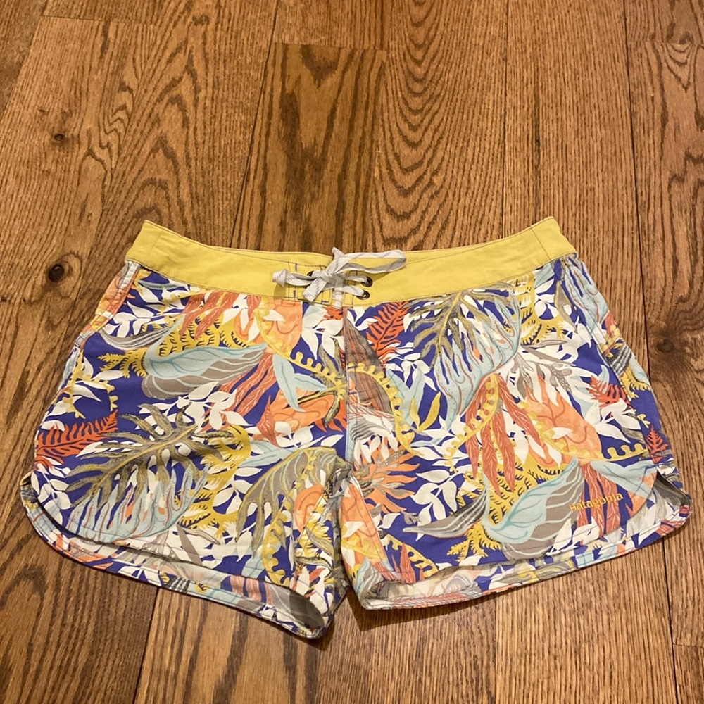 Patagonia shorts in absolutely perfect condition!